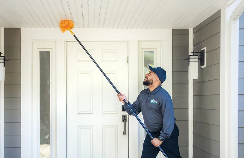 mobile-service-image-hero-pest-control